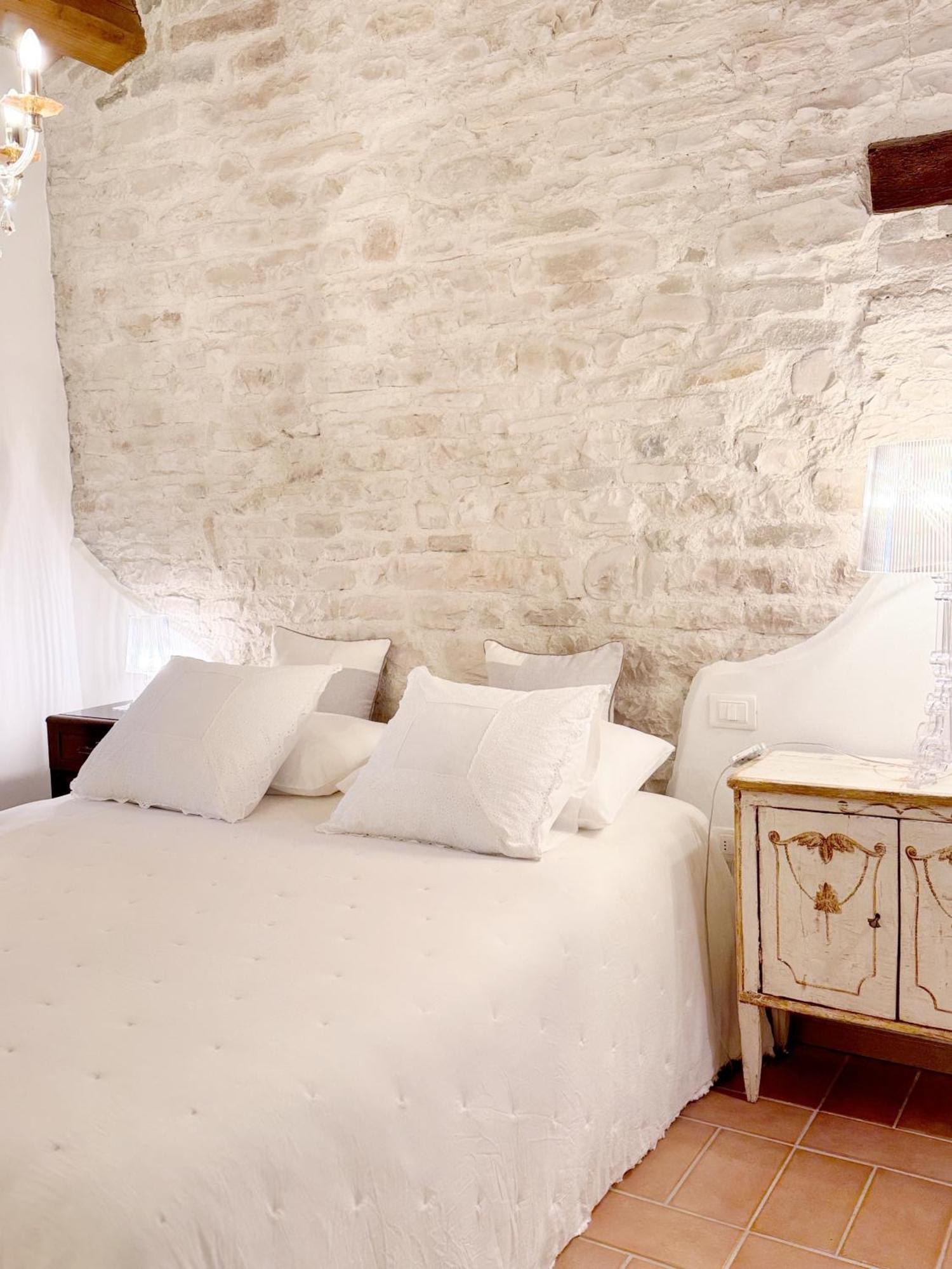 Agriturismo "Le Cannelle" Spa & Day Wellness Villa Fossombrone Bagian luar foto